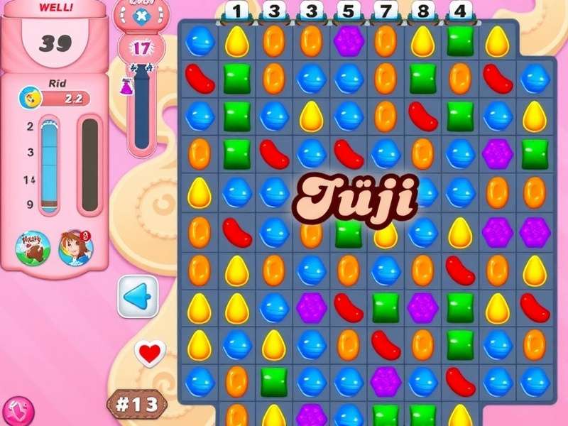 Candy Crush Saga free play strategy showing level map and boosters